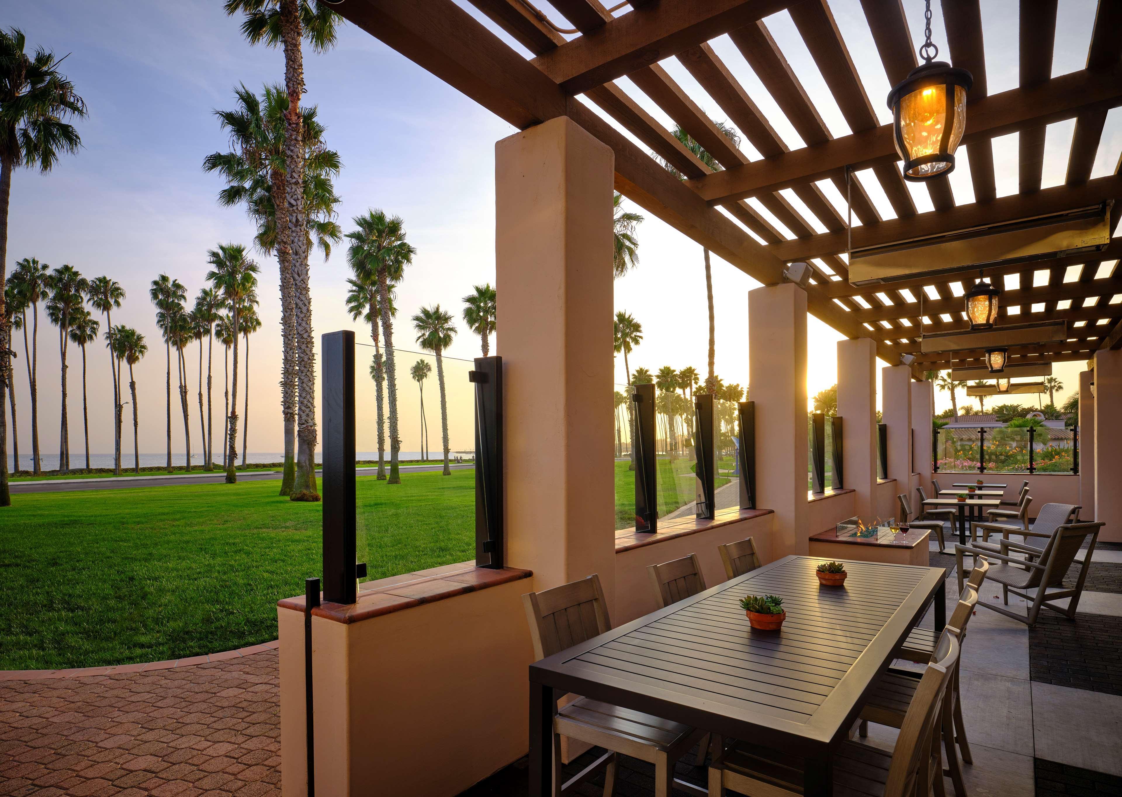 Hilton Santa Barbara Beachfront Resort Ngoại thất bức ảnh