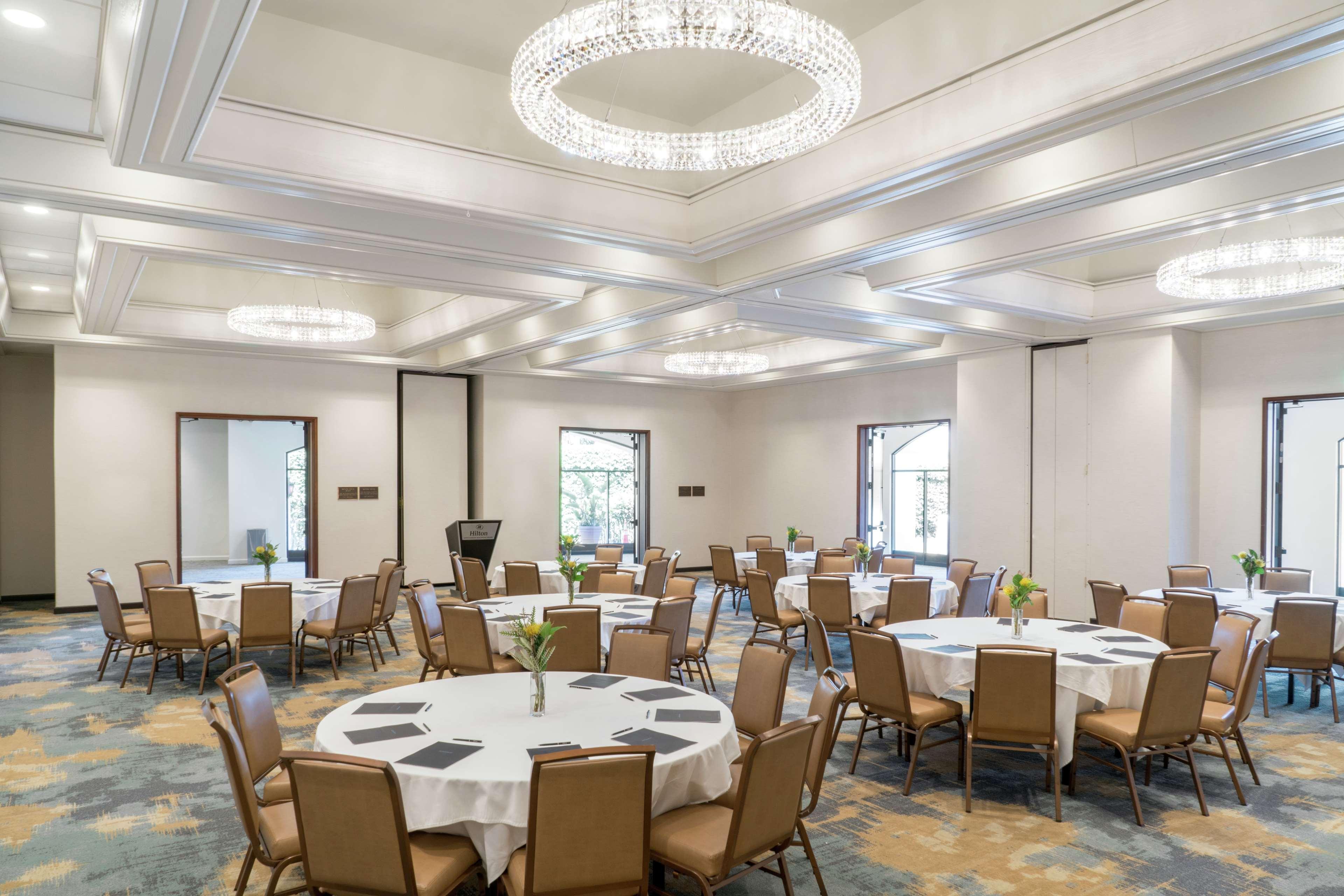 Hilton Santa Barbara Beachfront Resort Ngoại thất bức ảnh